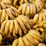 alimentos amarelos ajudam na digestão – banana